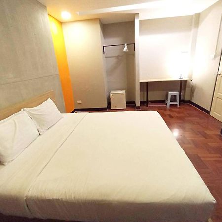 Go Inn Bts Surasak Silom Bkk โกอินน์ บีทีเอส สถานีสุรศักดิ์ Banguecoque Exterior foto