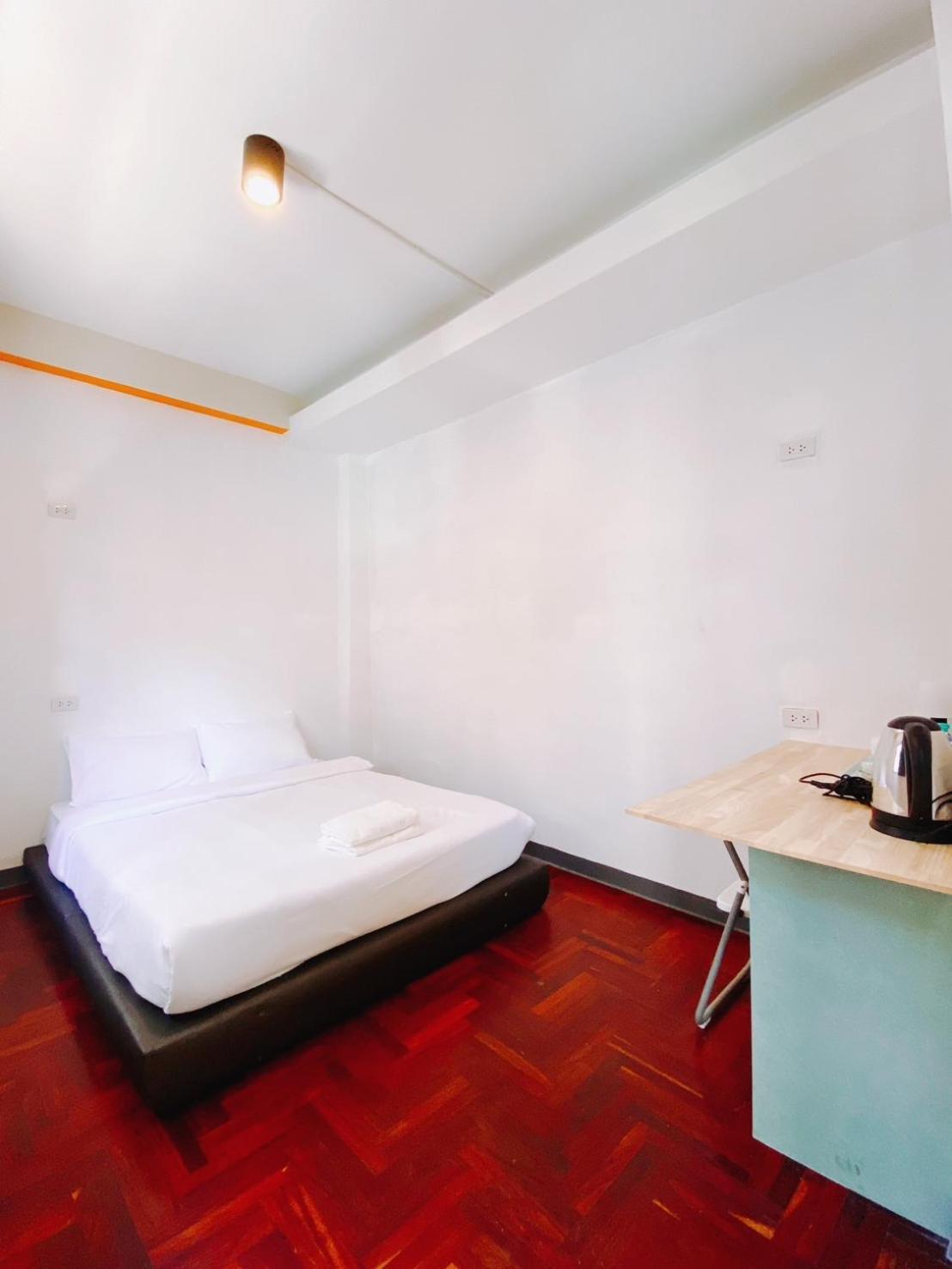 Go Inn Bts Surasak Silom Bkk โกอินน์ บีทีเอส สถานีสุรศักดิ์ Banguecoque Exterior foto
