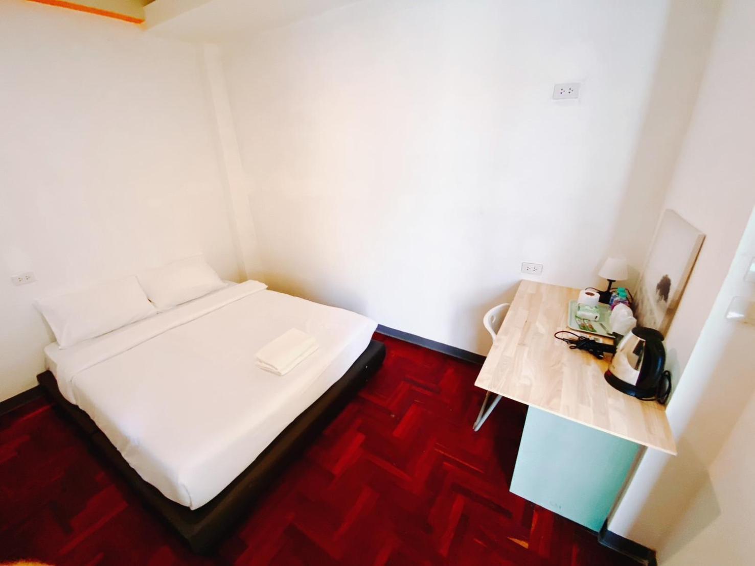 Go Inn Bts Surasak Silom Bkk โกอินน์ บีทีเอส สถานีสุรศักดิ์ Banguecoque Exterior foto